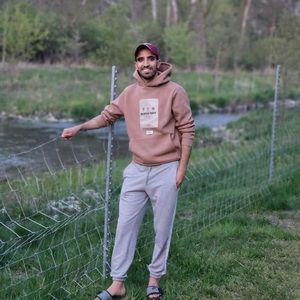 Meet your Posher, Abdelilah